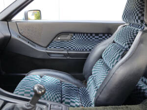 Image 36/42 de Porsche 928 (1979)