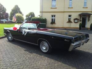 Afbeelding 8/13 van Lincoln Continental Convertible (1966)