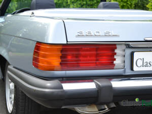 Image 41/50 of Mercedes-Benz 380 SL (1983)