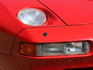 Afbeelding 10/35 van Porsche 928 S4 (1989)