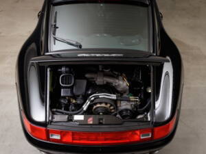 Immagine 38/40 di Porsche 911 Carrera 4S (1998)