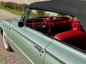 Image 26/50 of Buick Electra 225 Convertible (1962)