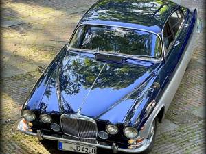 Image 9/40 of Jaguar 420 G (1969)