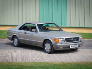 Imagen 1/31 de Mercedes-Benz 560 SEC (1988)