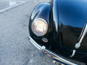 Image 70/130 of Volkswagen Beetle 1200 Export &quot;Oval&quot; (1954)