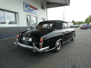 Imagen 4/24 de Mercedes-Benz 220 SE Cabriolet (1959)