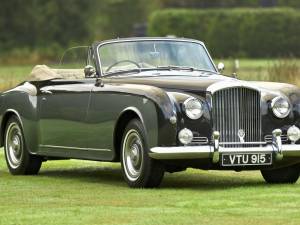 Bild 4/50 von Bentley S 1 Continental DHC (1955)