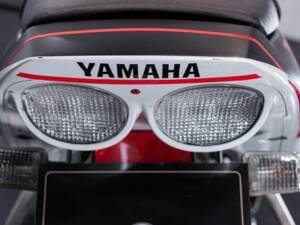 Bild 11/14 von Yamaha DUMMY (2000)