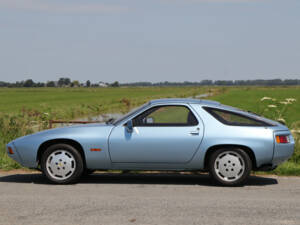 Image 5/42 de Porsche 928 (1979)