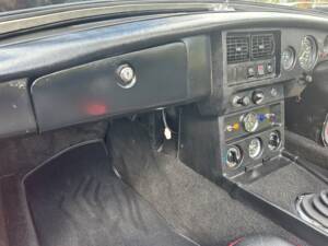 Bild 16/45 von MG MGB V8 (1978)