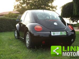 Imagen 7/10 de Volkswagen New Beetle 1.9 TDI (2000)