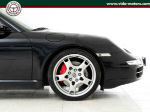 Imagen 9/54 de Porsche 911 Carrera 4S (2006)