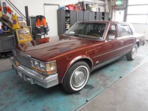 Image 28/49 of Cadillac Seville Sedan 6.0L (1979)