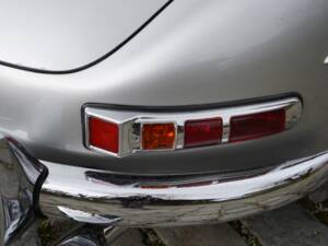 Image 4/37 of Mercedes-Benz 300 SL Roadster (1958)