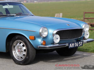 Image 38/39 of Volvo 1800 ES (1972)