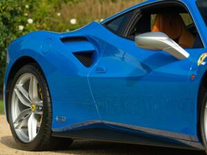 Imagen 40/50 de Ferrari 488 GTB (2017)