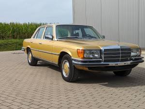 Image 1/37 of Mercedes-Benz 350 SE (1975)