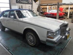 Afbeelding 46/50 van Cadillac Seville Sedan 4.1L (1985)