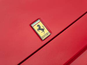 Image 42/50 of Ferrari Mondial T (1991)