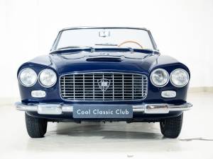 Image 2/48 de Lancia Flaminia GT Touring (1960)