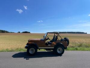 Image 24/49 of Jeep CJ-5 (1977)