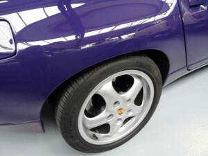 Imagen 8/17 de Porsche 928 GTS (1994)