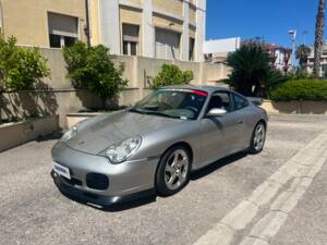 Image 2/39 of Porsche 911 Carrera 4S (2002)