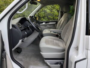 Bild 20/32 von Volkswagen T6 Multivan 2.0 TDI (2017)