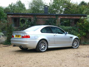 Image 4/33 of BMW M3 (2002)