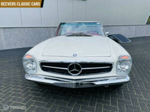 Image 4/20 de Mercedes-Benz 280 SL (1970)