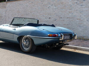 Bild 13/21 von Jaguar E-Type 4.2 (1964)