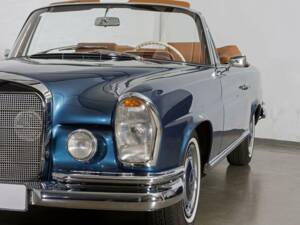 Imagen 7/20 de Mercedes-Benz 220 SE b (1965)