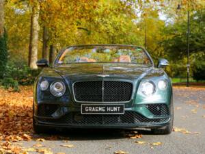 Bild 10/49 von Bentley Continental GTC V8 S (2017)