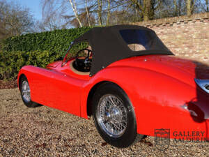 Image 11/50 of Jaguar XK 120 OTS (1954)