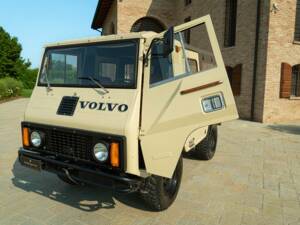 Image 25/50 of Volvo C 202 (1967)