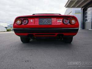 Image 9/44 de Ferrari 308 GTBi (1981)