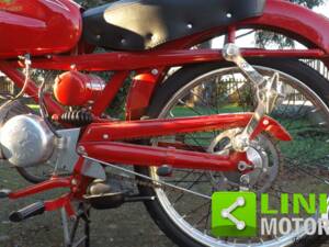 Afbeelding 8/10 van Moto Guzzi DUMMY (1952)