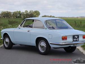 Afbeelding 2/50 van Alfa Romeo Giulia 1600 Sprint GT Veloce (1967)