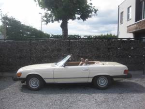 Image 2/48 de Mercedes-Benz 380 SL (1985)