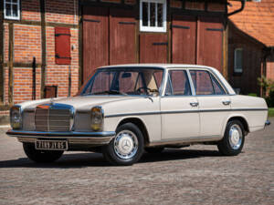 Image 1/45 of Mercedes-Benz 220 (1969)