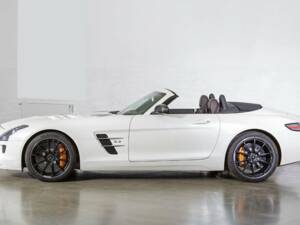 Afbeelding 2/20 van Mercedes-Benz SLS AMG Roadster (2012)