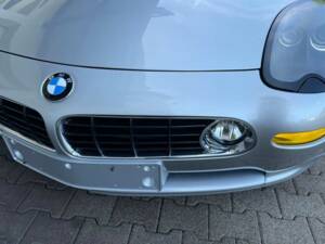 Image 18/36 of BMW Z8 (2002)