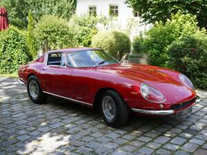 Image 19/36 of Ferrari 275 GTB&#x2F;4 (1968)