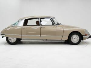 Image 9/15 of Citroën DS 21 (1970)
