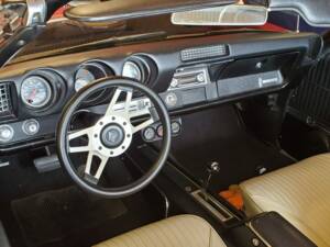 Bild 9/45 von Oldsmobile Cutlass S 350 (1969)