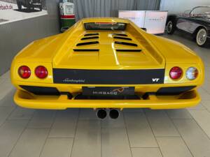 Image 11/20 of Lamborghini Diablo VT 6.0 (2001)