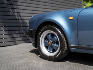 Bild 32/44 von Porsche 911 Turbo 3.3 (1989)