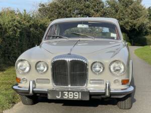 Imagen 6/12 de Daimler Sovereign 4.2 (1969)