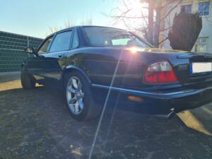 Imagen 1/21 de Jaguar XJR 4.0 (2000)