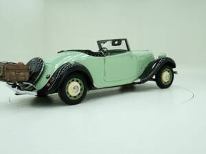 Immagine 2/15 di Citroën Traction Avant 11 BL Légère (1935)